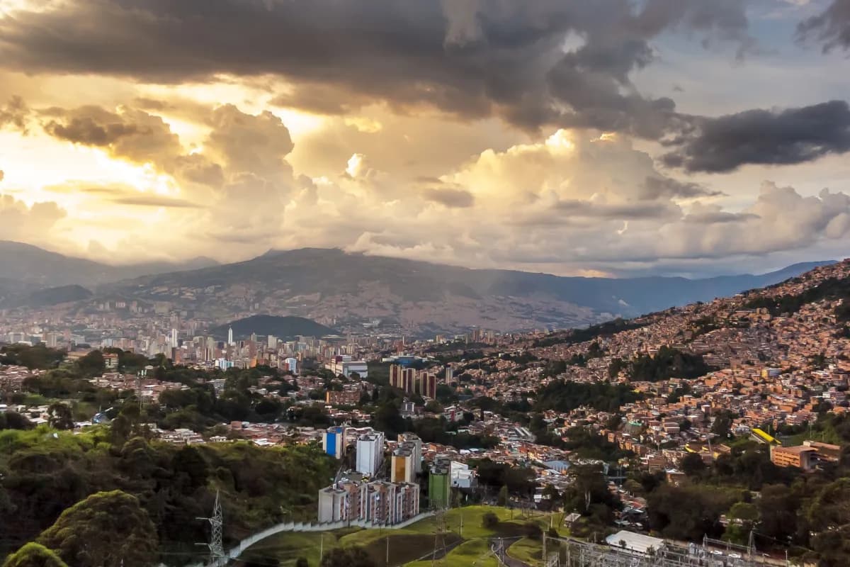 Imagen de portada de Ancianato en Medellín: Cómo Elegir el Adecuado